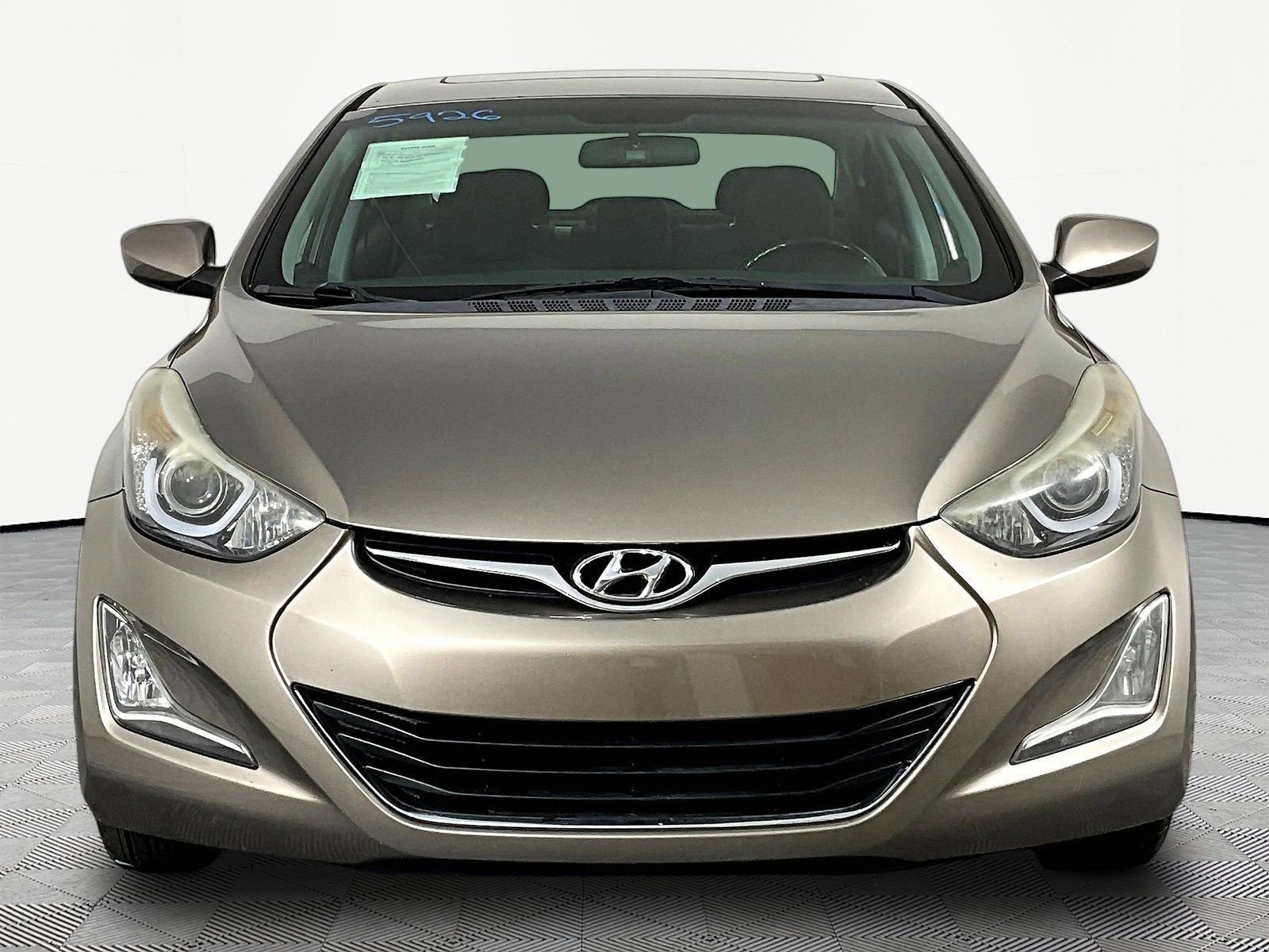 Used 2015 Hyundai Elantra SE w/ Option Group 03 FWD image 2
