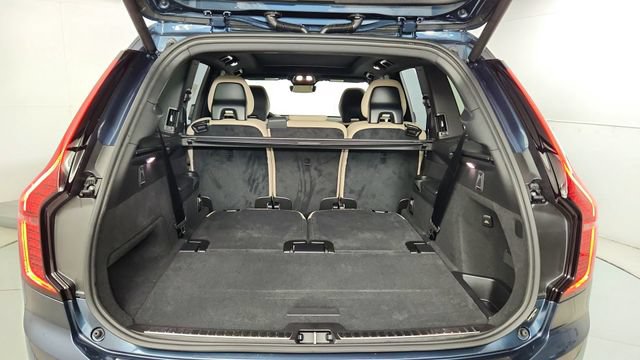 Used 2026 Volvo XC90 B6 Plus w/ Protection Package AWD/4WD image 47