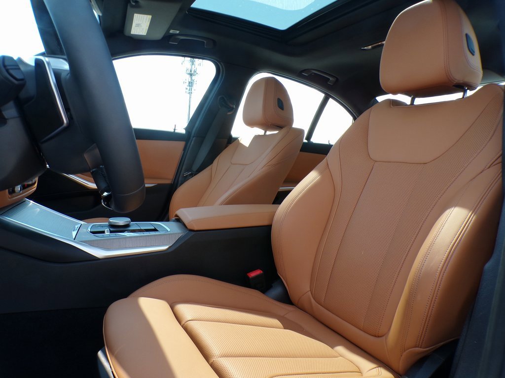 Certified 2025 BMW 330i xDrive Sedan w/ Convenience Package image 13