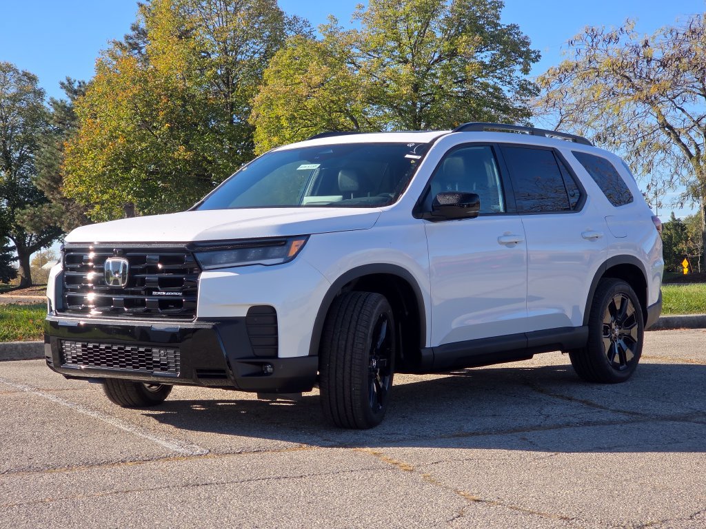 New 2026 Honda Pilot Black Edition image 23