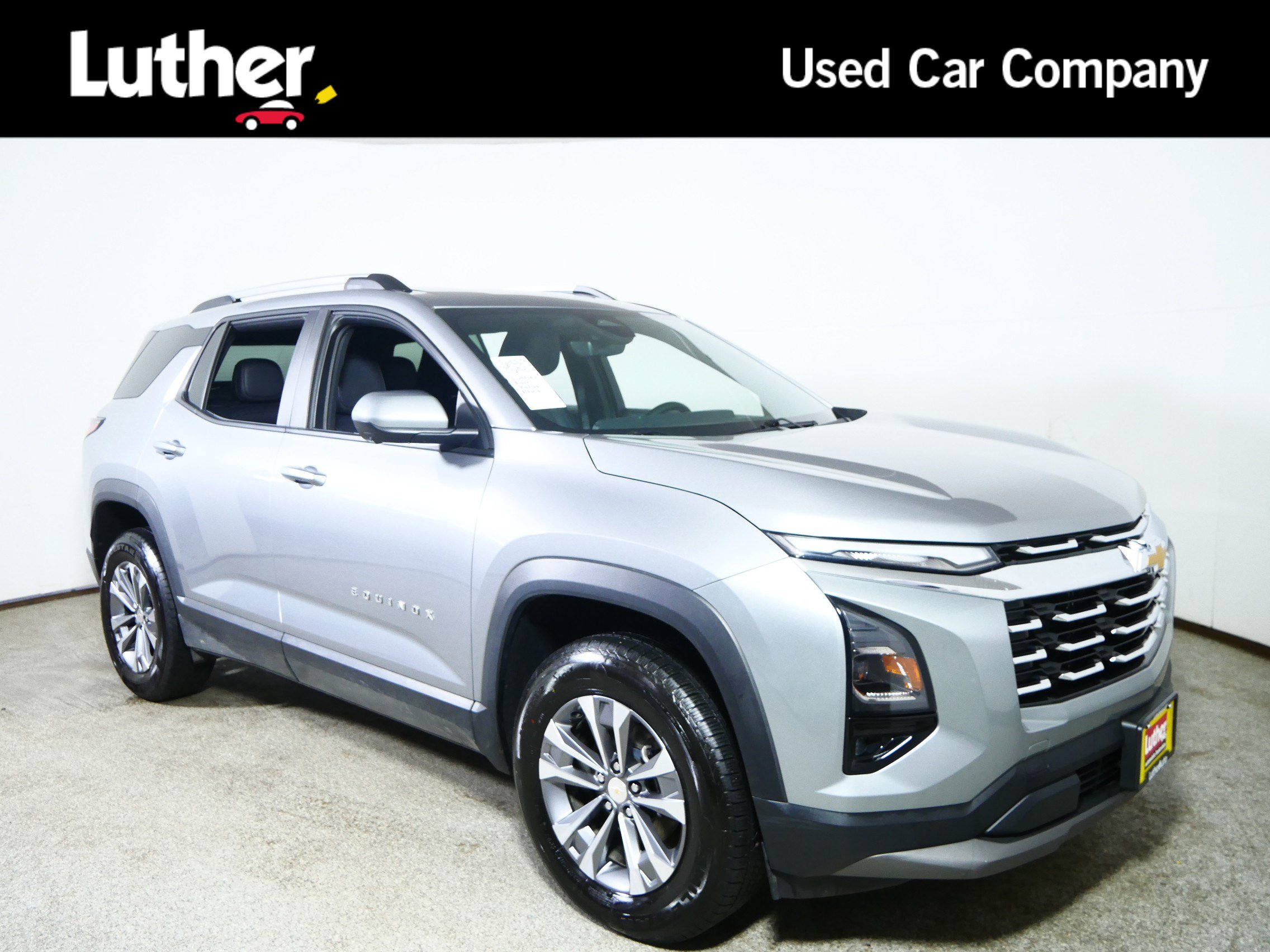 Used 2025 Chevrolet Equinox LT w/ Convenience Package II FWD image 1