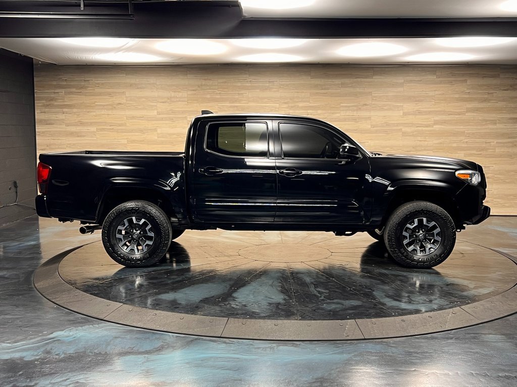 Used 2022 Toyota Tacoma SR image 10
