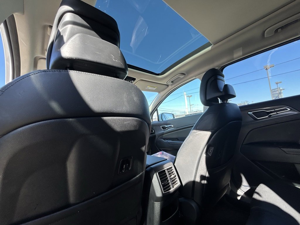 Used 2024 Kia Sportage SX image 24