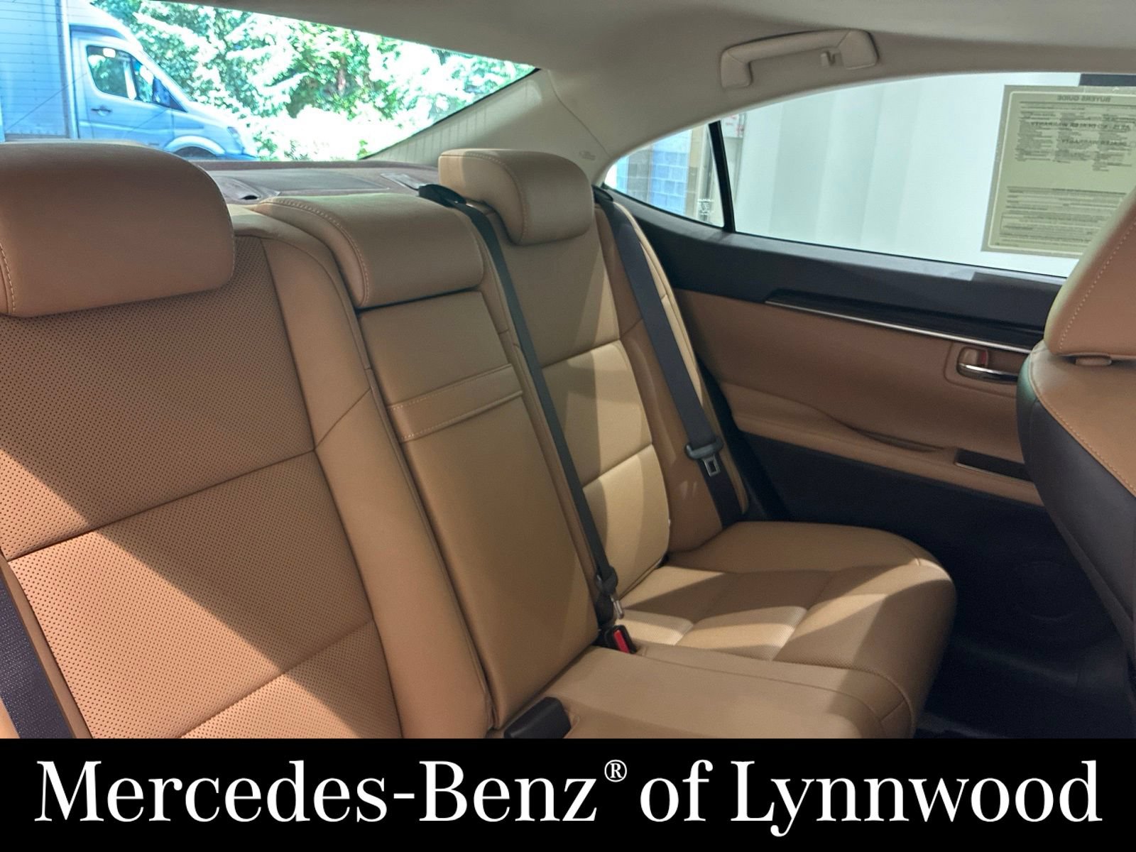Used 2017 Lexus ES 350 w/ Premium Package FWD image 31