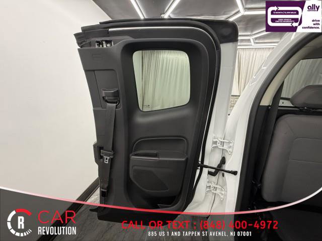 Used 2020 Chevrolet Colorado W/T image 34