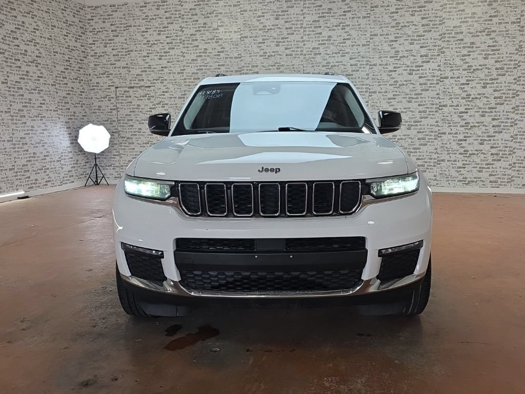 Used 2021 Jeep Grand Cherokee L Limited AWD/4WD image 2