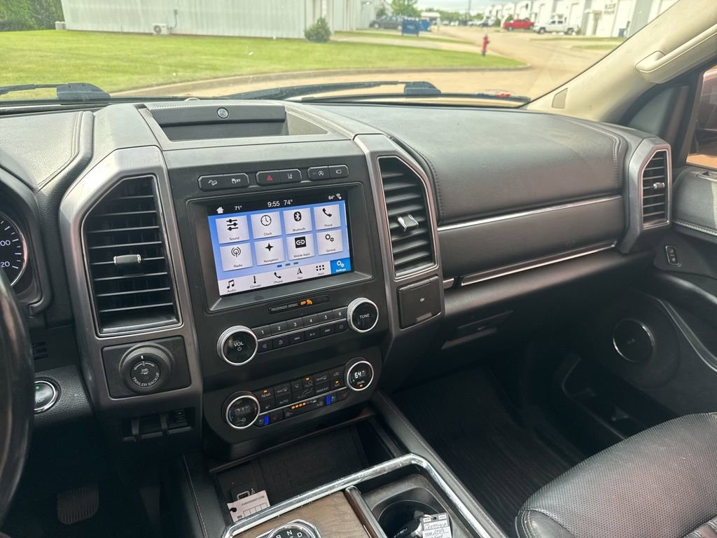 Used 2019 Ford Expedition Platinum AWD/4WD image 12
