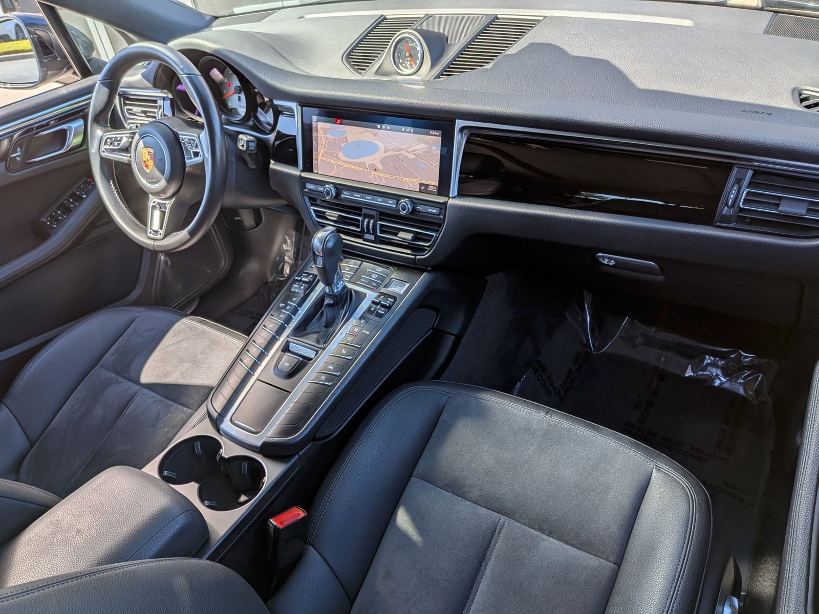 Used 2021 Porsche Macan S image 27