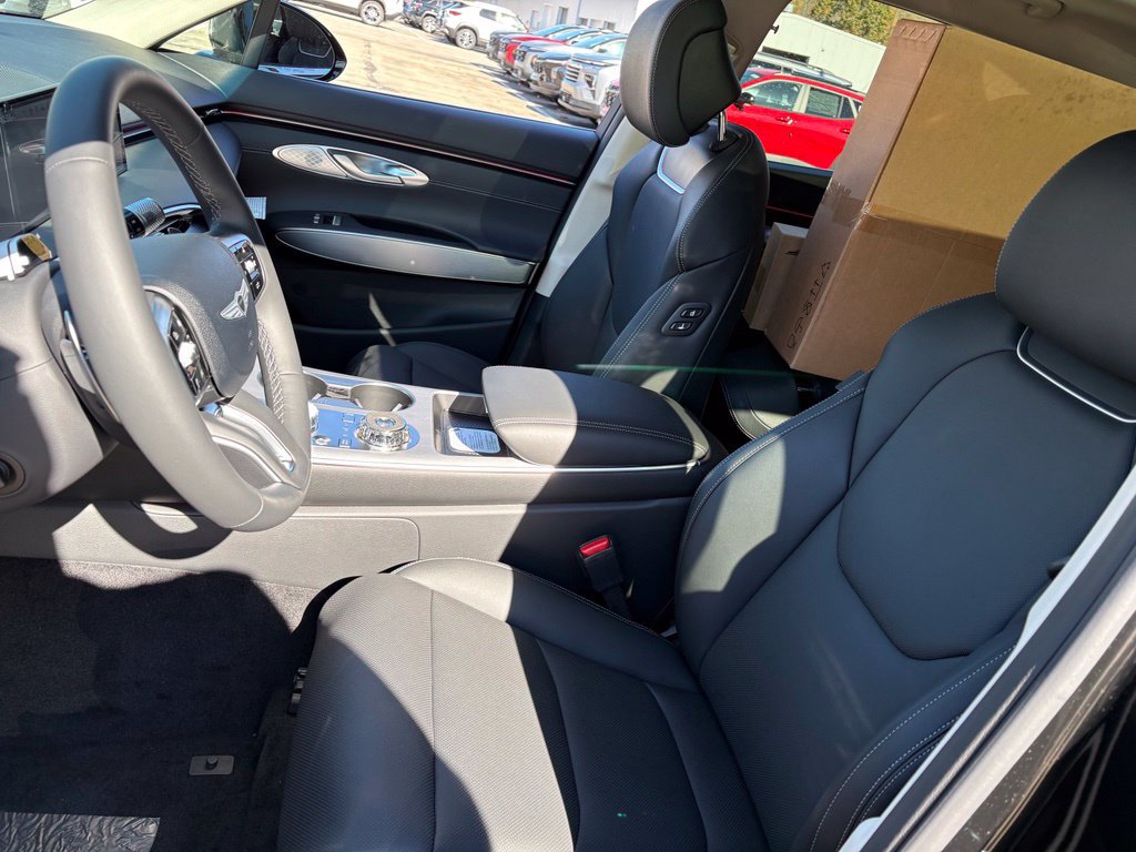 New 2027 Genesis GV70 2.5T Select AWD/4WD image 9