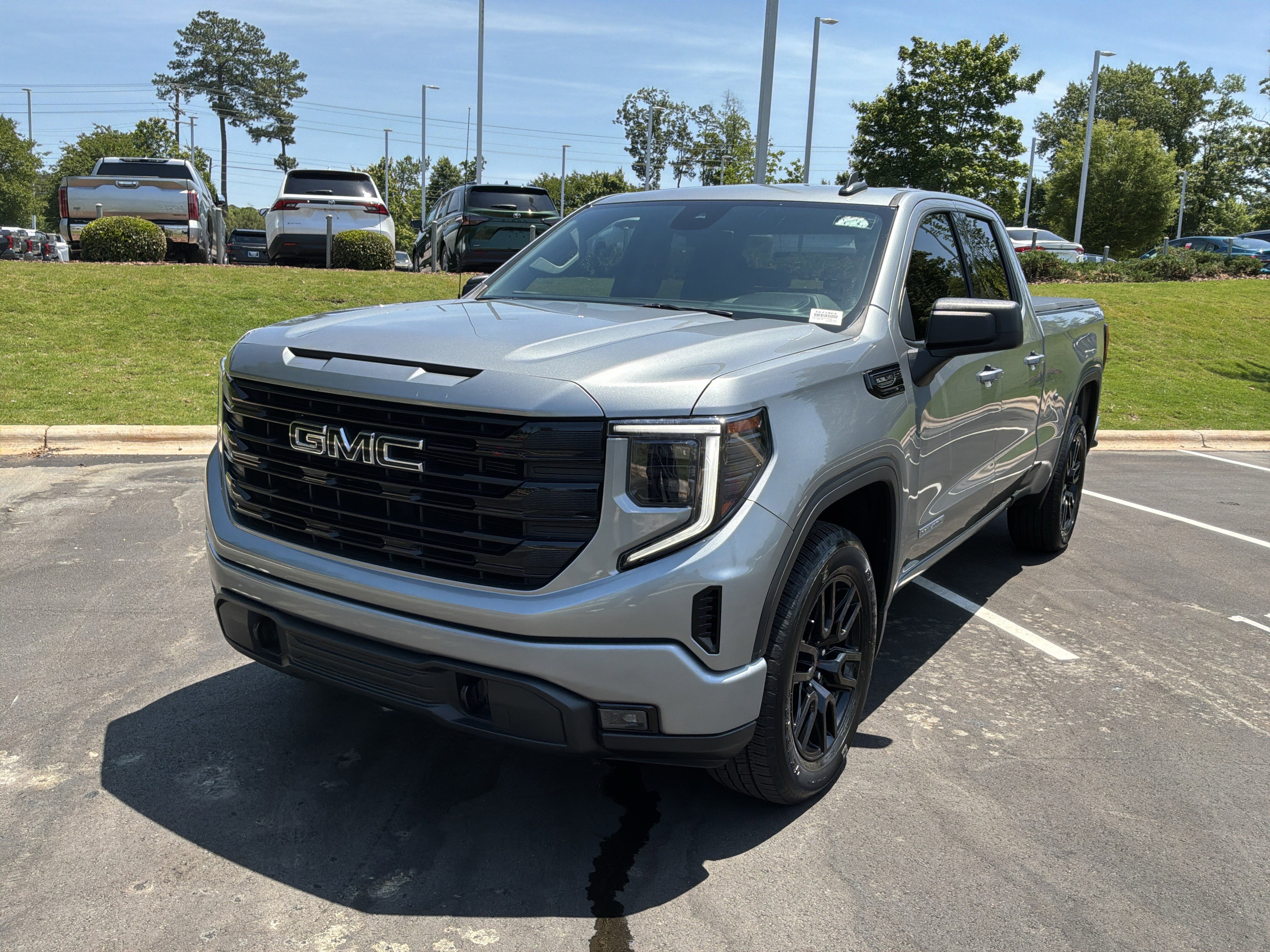 Used 2023 GMC Sierra 1500 Elevation AWD/4WD image 17