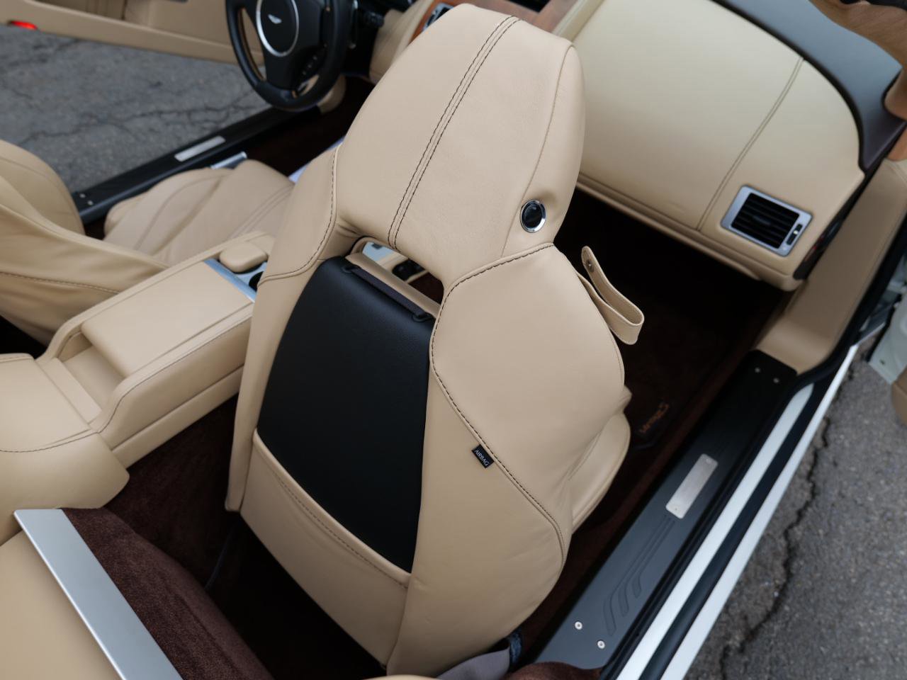 Used 2015 Aston Martin V8 Vantage S image 36