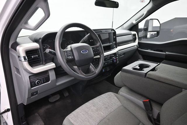 Used 2025 Ford F250 XLT AWD/4WD image 11