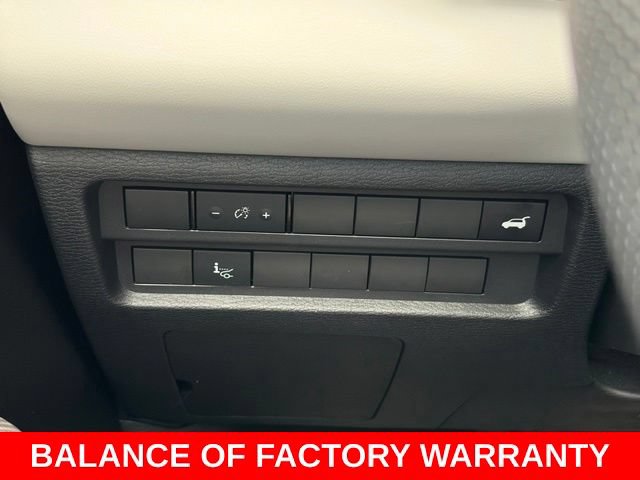Used 2024 Mitsubishi Outlander SEL AWD/4WD image 21