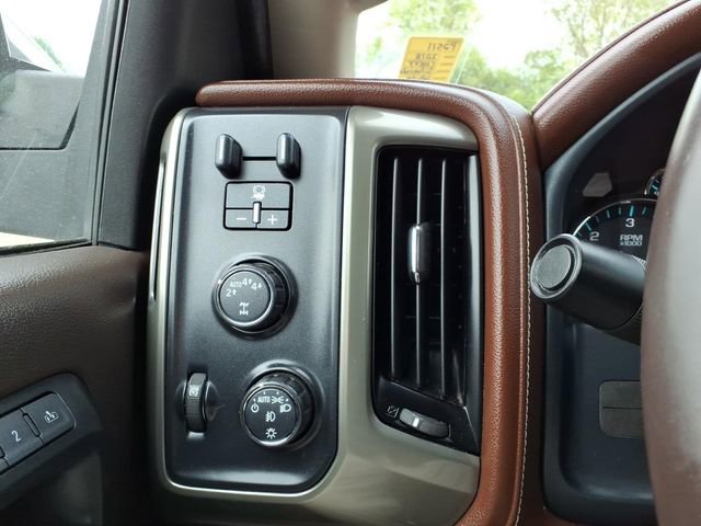 Used 2018 Chevrolet Silverado 1500 High Country AWD/4WD image 12