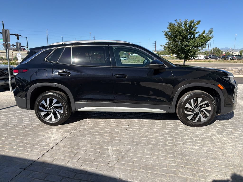 Certified 2025 Volkswagen Tiguan S AWD/4WD image 8