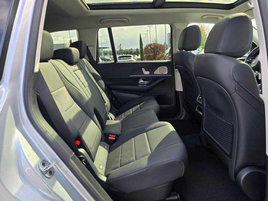 New 2026 Mercedes-Benz GLS 450 4MATIC image 28