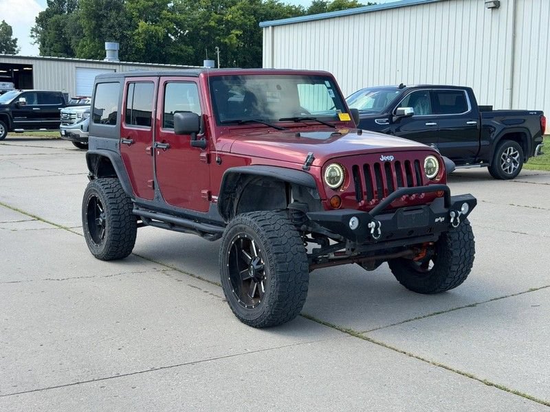 Used 2012 Jeep Wrangler Unlimited Rubicon w/ Connectivity Group AWD/4WD image 1