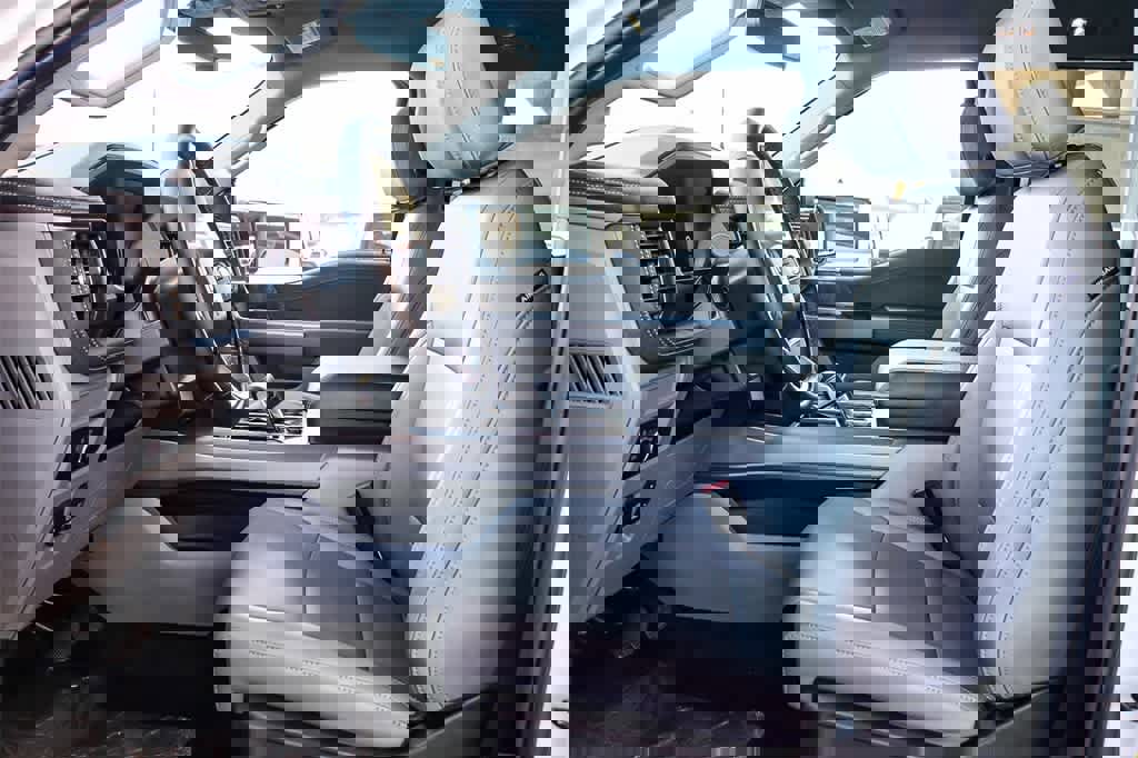 New 2025 Ford F150 Lightning Flash image 17