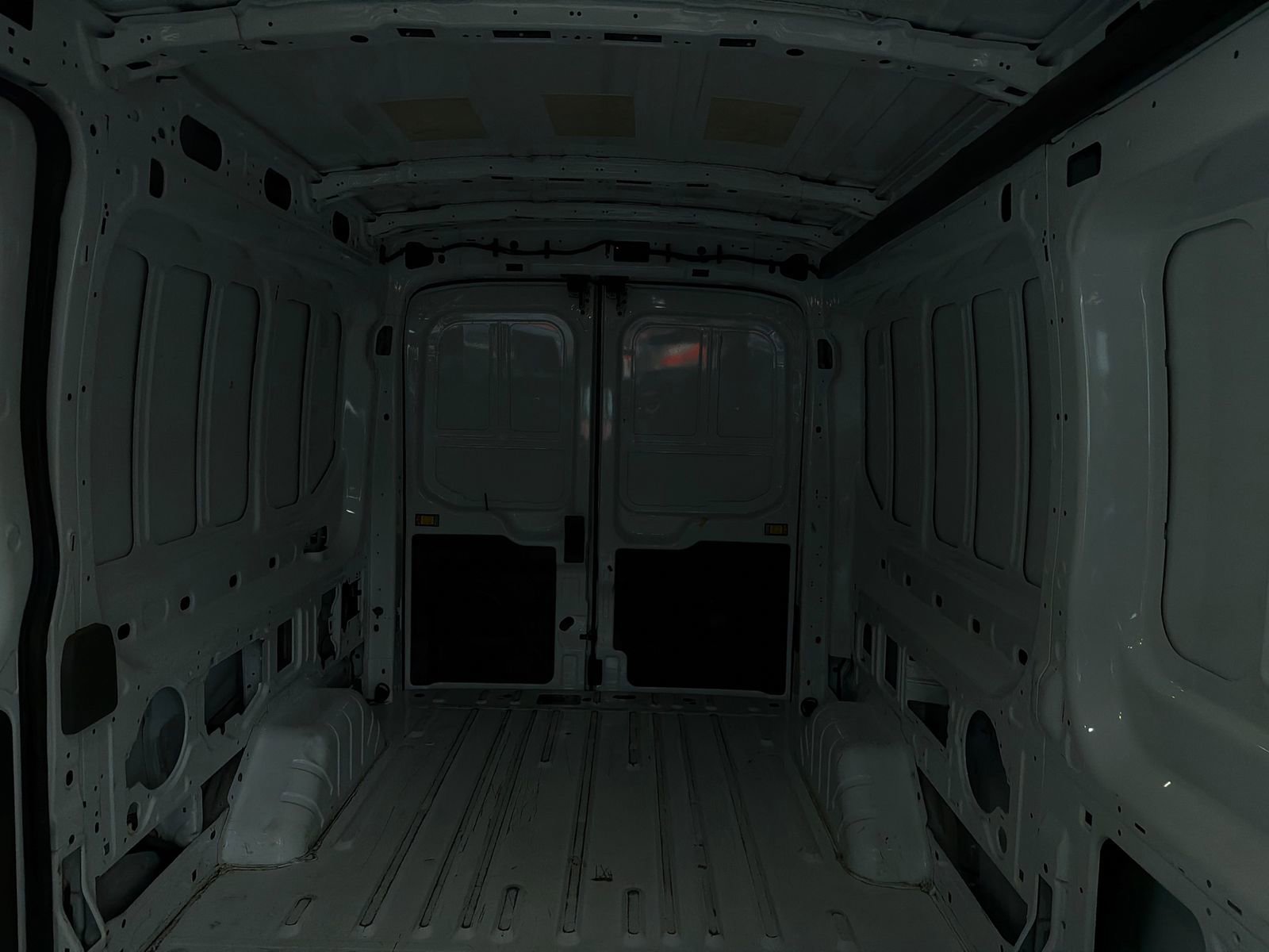 Used 2024 Ford Transit 250 148 Medium Roof RWD image 19