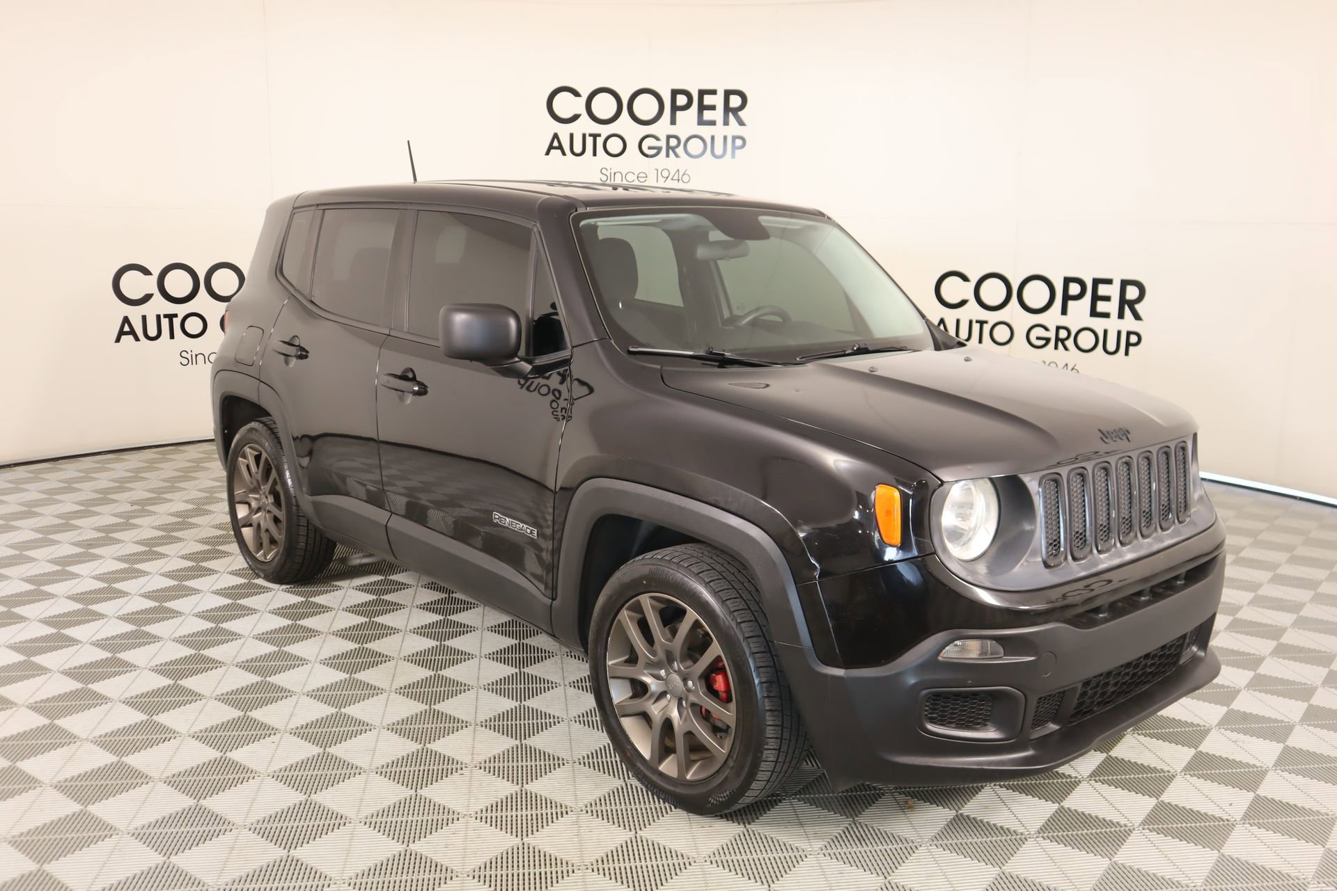Used 2016 Jeep Renegade Sport w/ Power & Air Group image 1