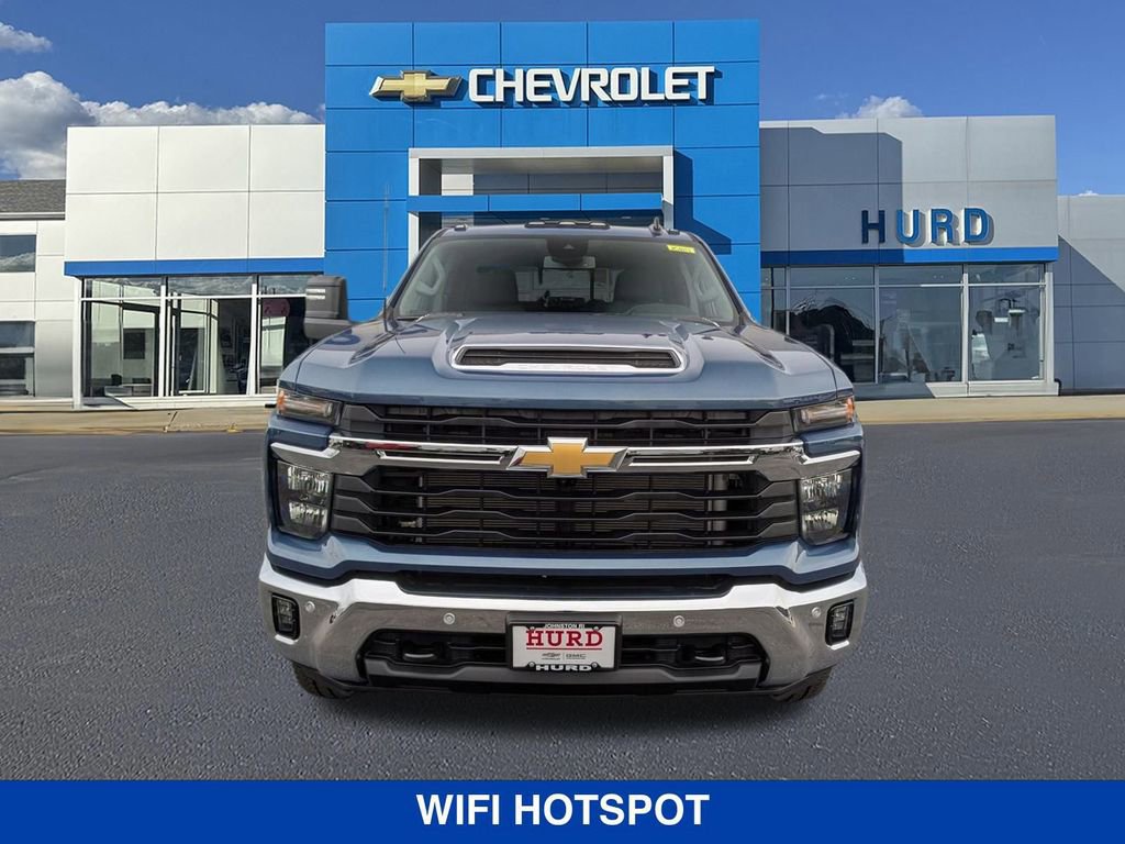 New 2026 Chevrolet Silverado 3500 LT w/ All Star Edition AWD/4WD image 9