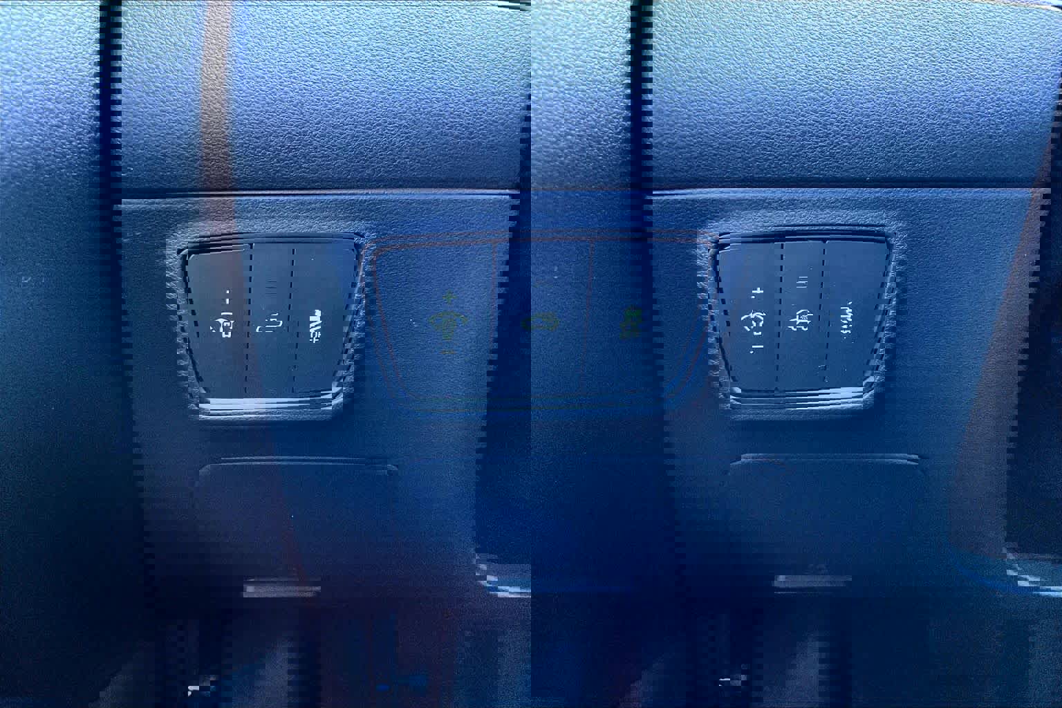 Used 2024 Hyundai Santa Cruz Night image 34