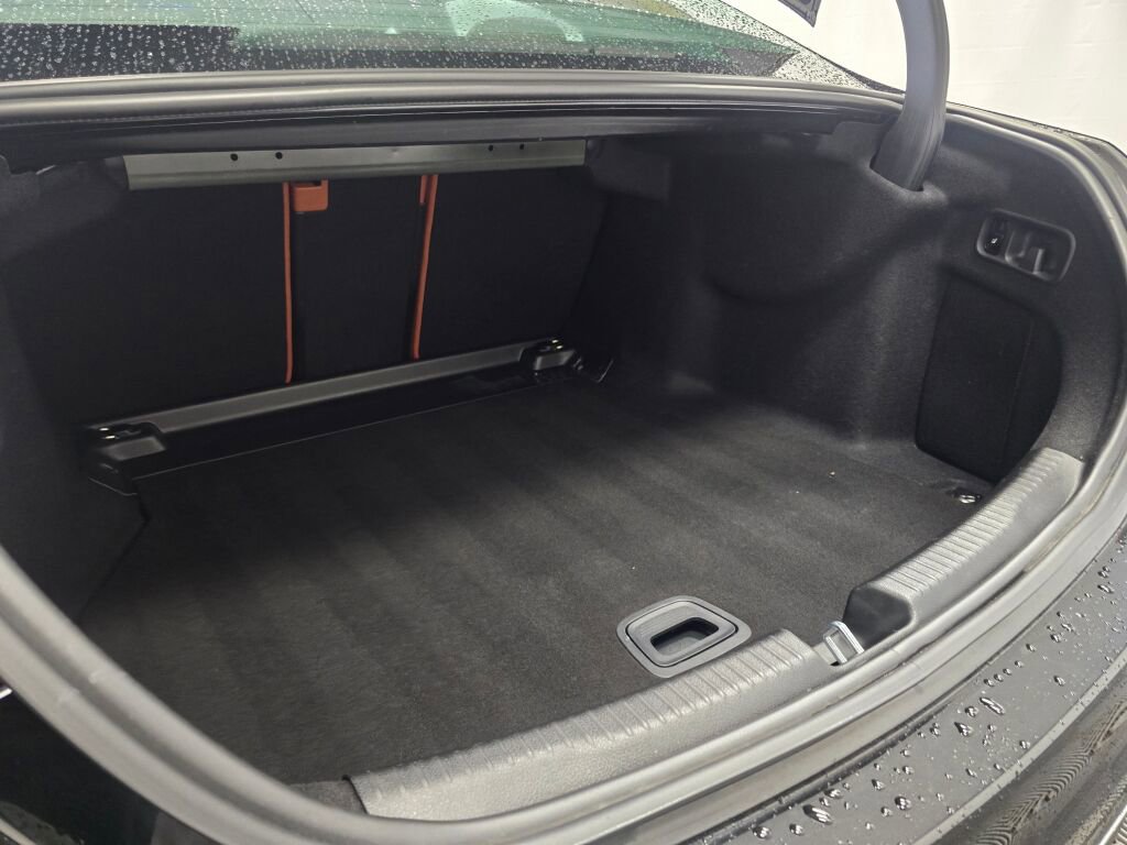 Used 2022 Mercedes-Benz C 300 4MATIC Sedan w/ Pinnacle Trim Package image 21