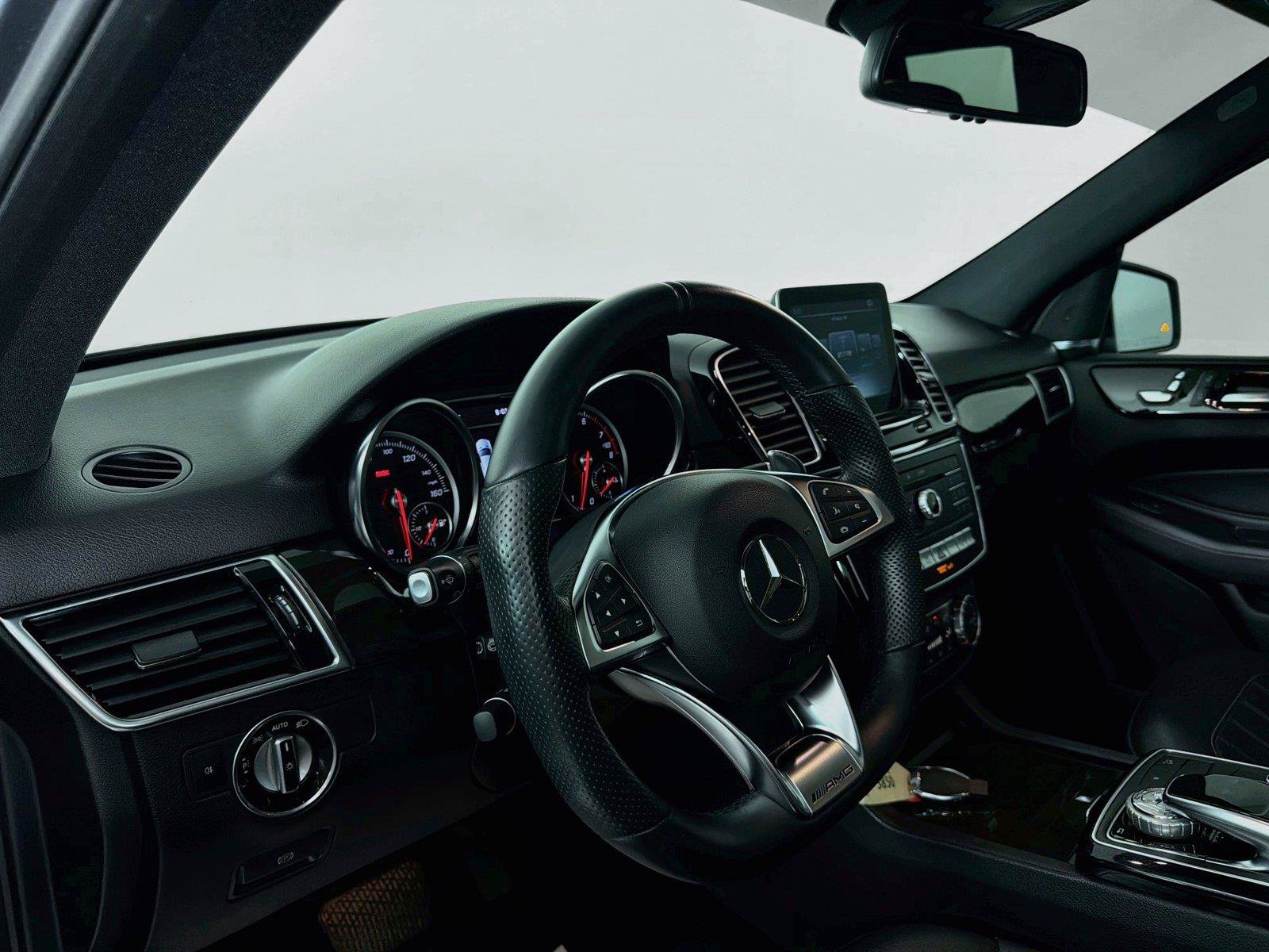 Used 2018 Mercedes-Benz GLE 350 4MATIC image 4