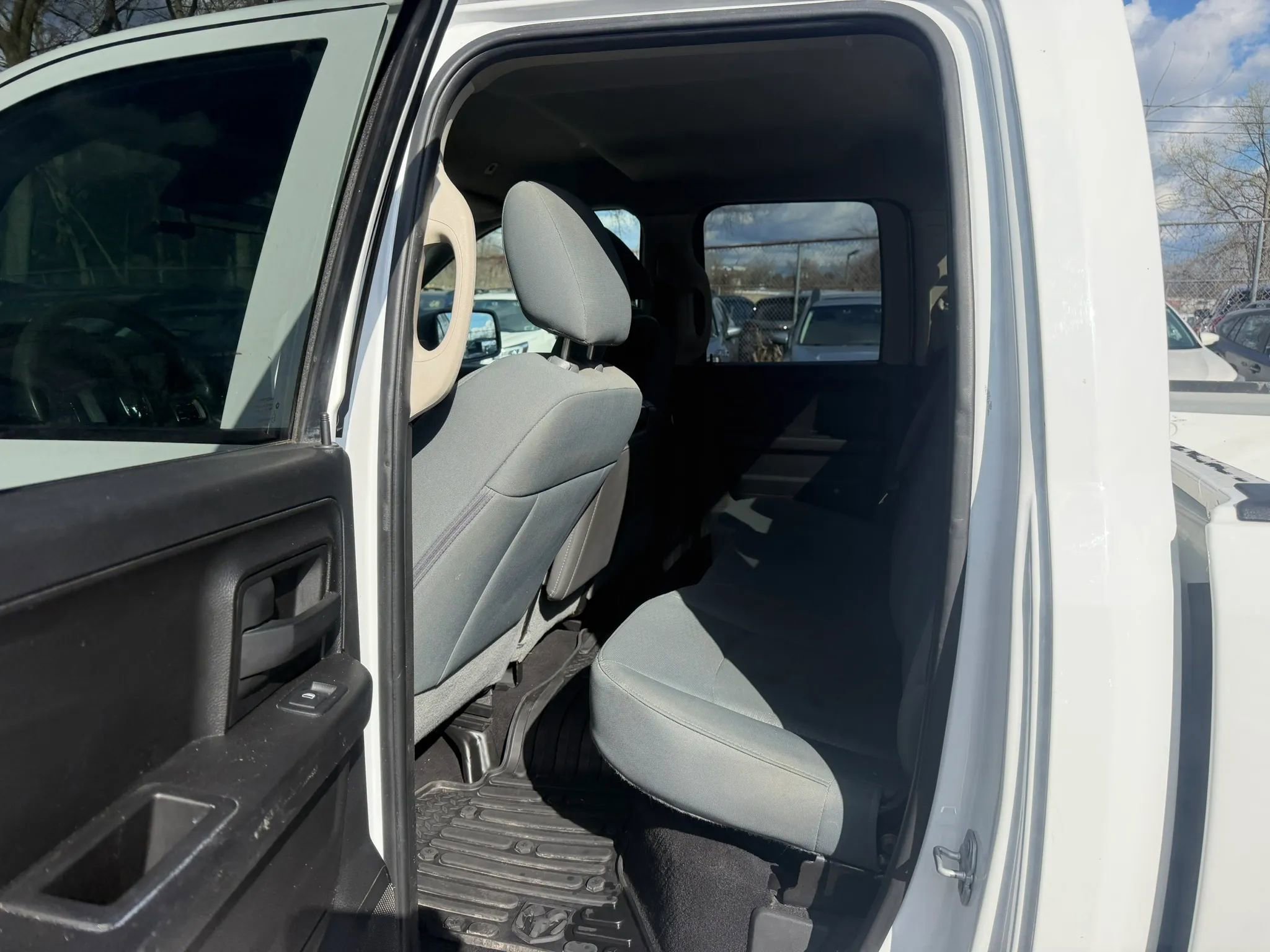 Used 2019 RAM 1500 Express w/ Express Value Package image 28