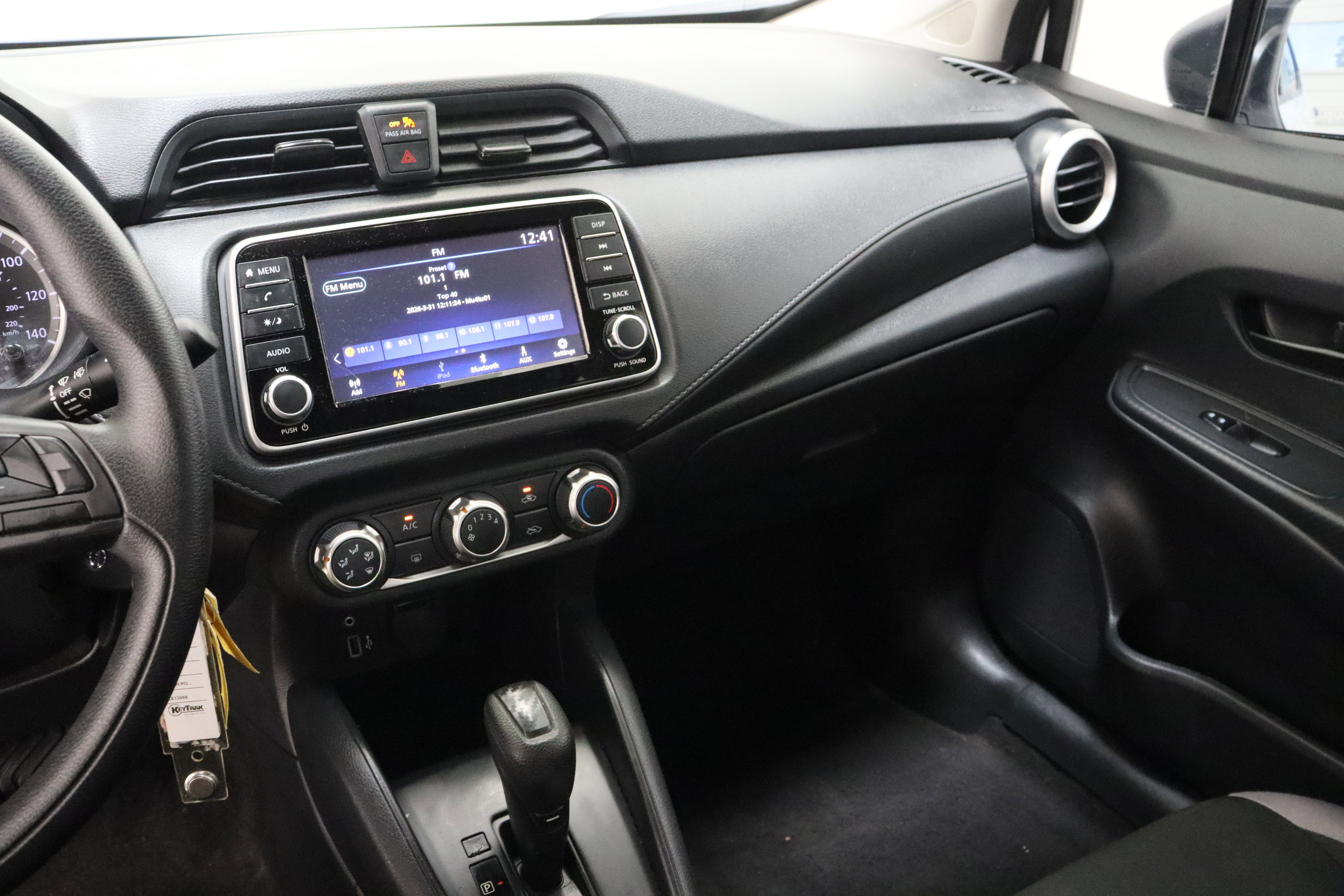 Used 2025 Nissan Versa S w/ Trunk Package FWD image 15