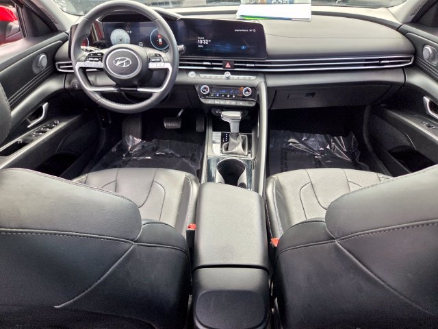 Used 2023 Hyundai Elantra Limited FWD image 13