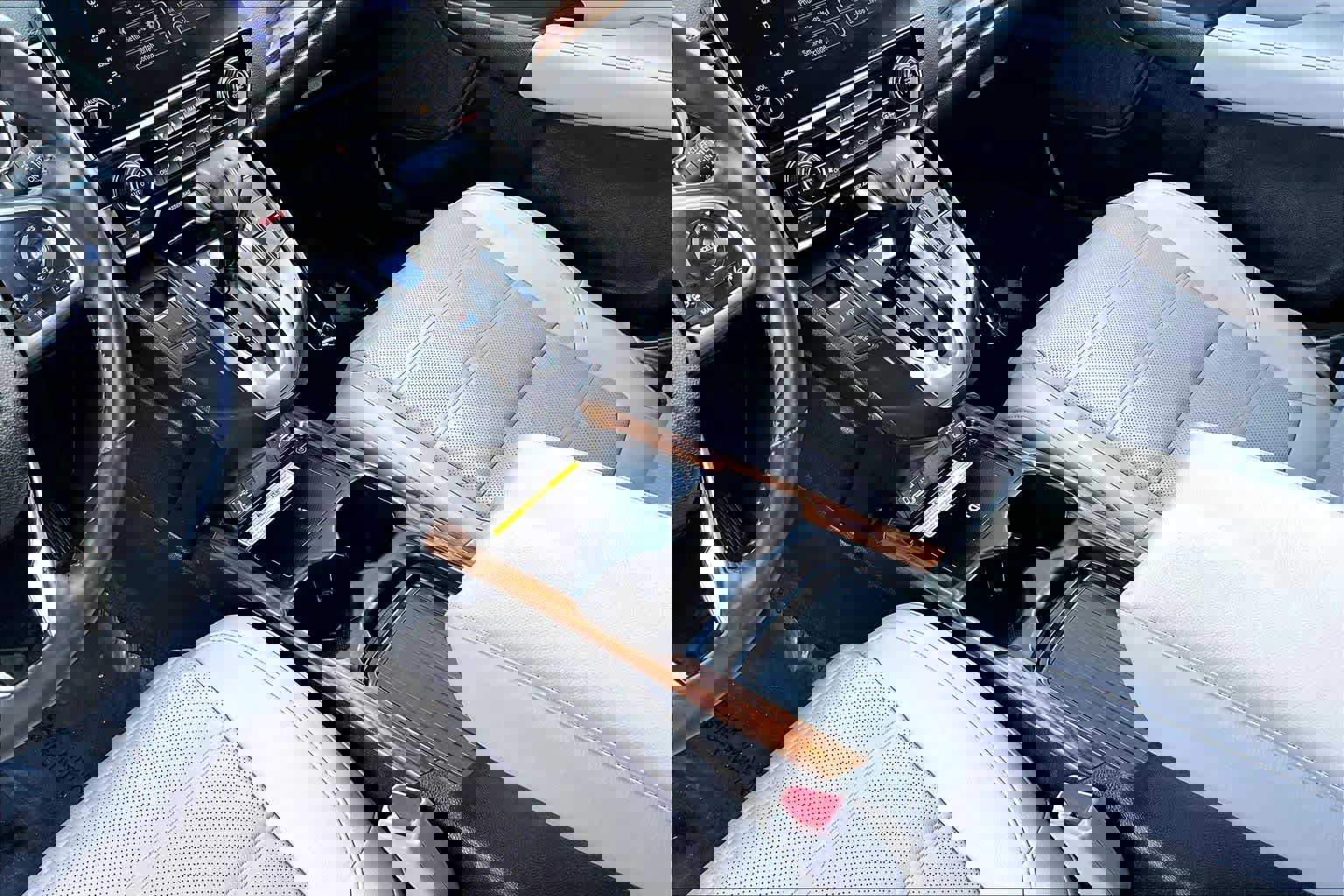 Used 2021 Honda CR-V Touring image 16