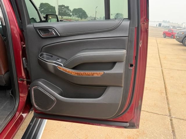 Used 2019 Chevrolet Suburban Premier w/ Premier Plus Edition AWD/4WD image 42
