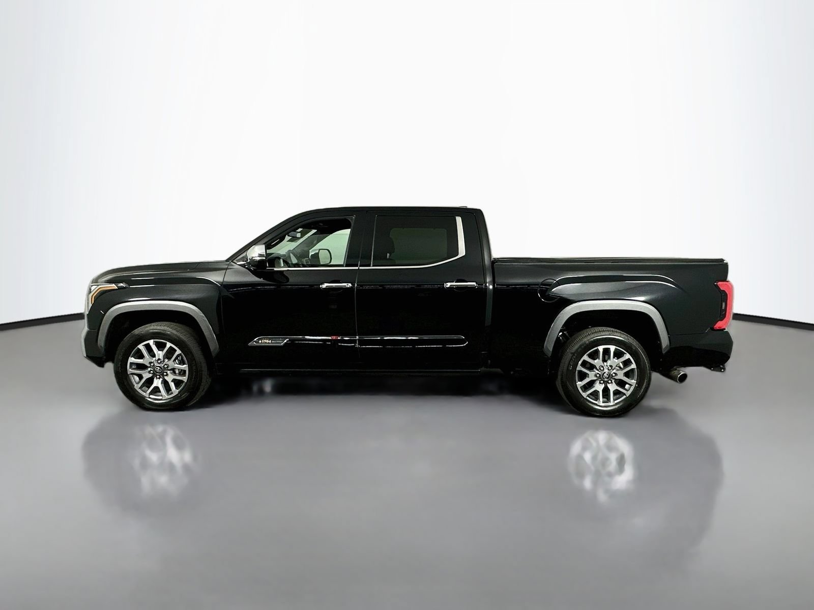 Used 2025 Toyota Tundra 1794 Edition AWD/4WD image 5