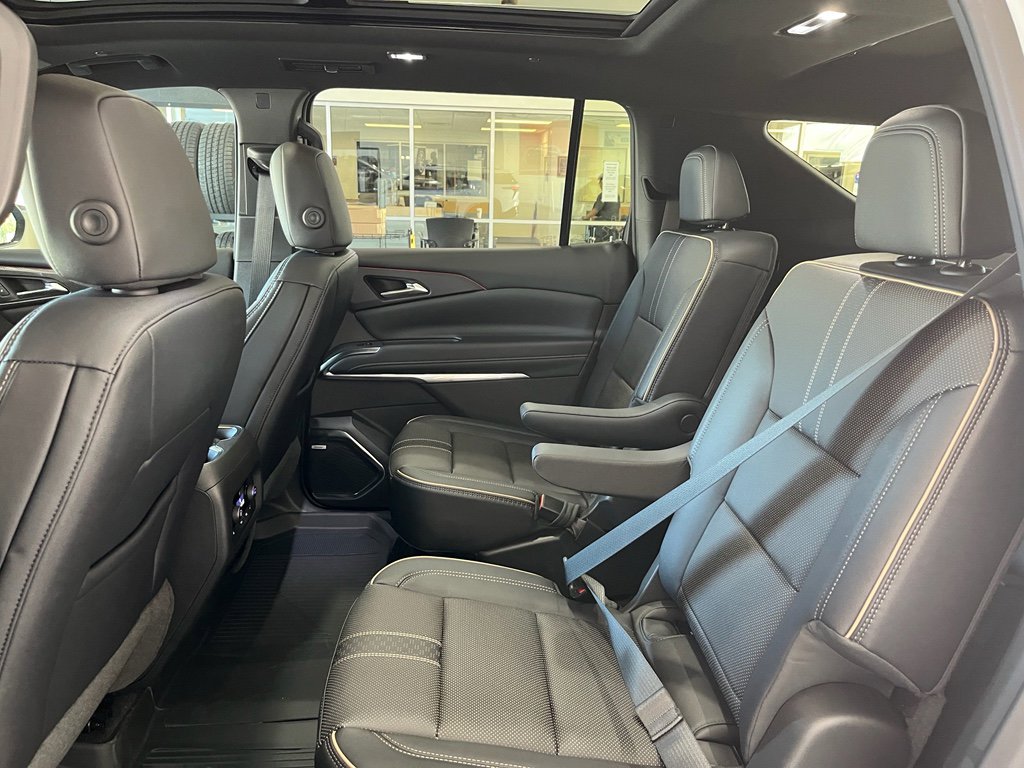 New 2026 Chevrolet Traverse High Country w/ LPO, Floor Liner Package FWD image 16