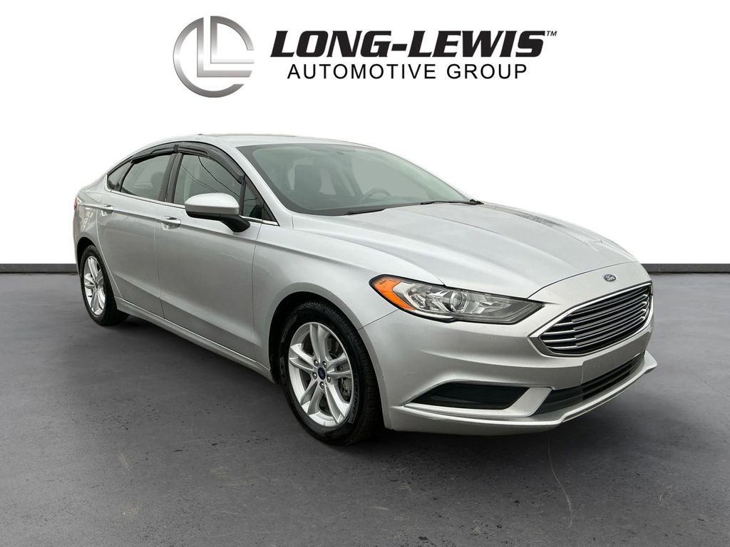 Used 2018 Ford Fusion SE w/ Fusion SE Technology Package image 10