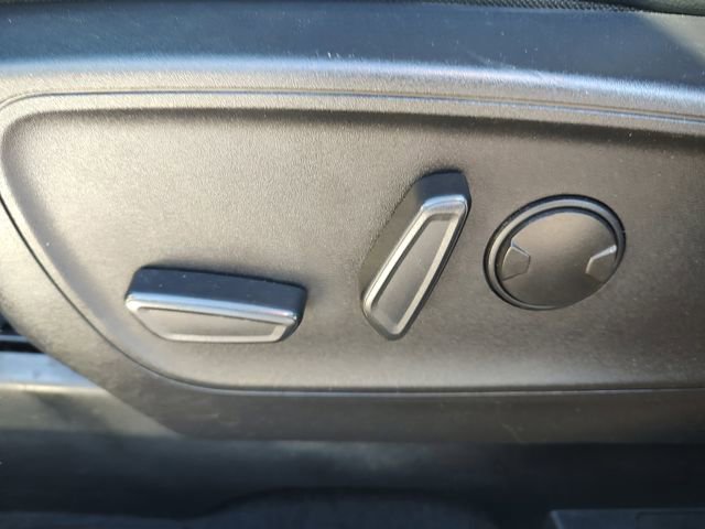 Used 2022 Ford Escape Titanium image 29