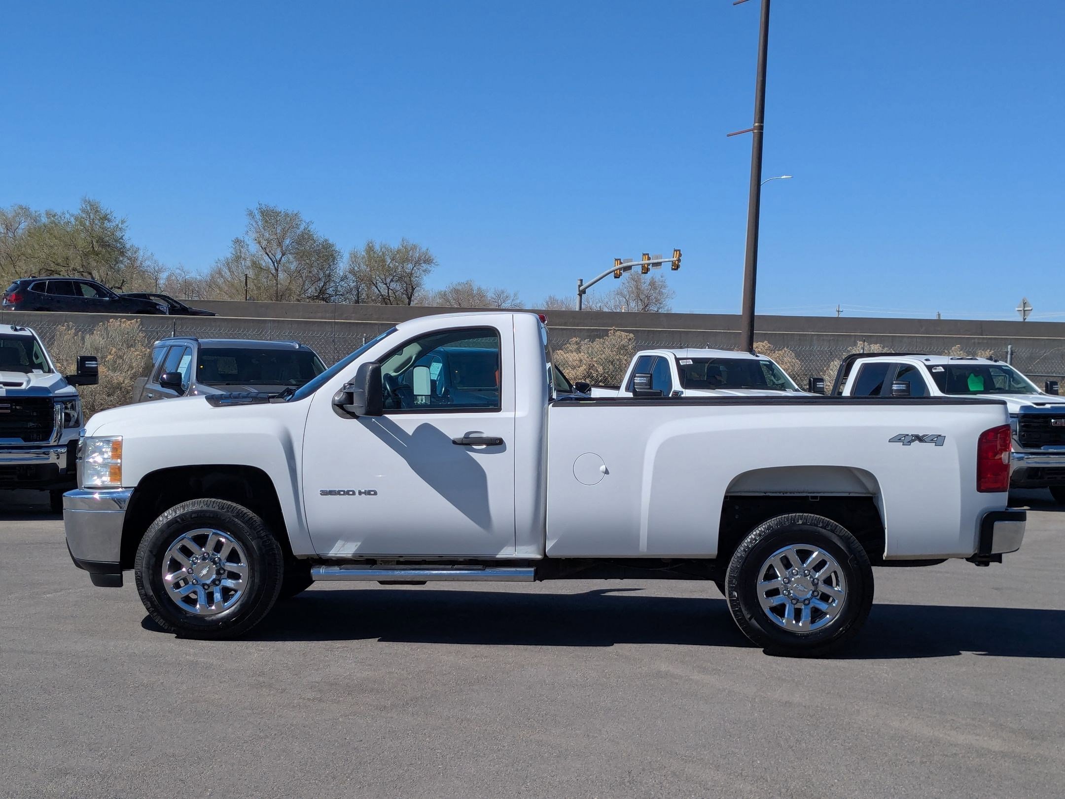 Used 2014 Chevrolet Silverado 3500 W/T image 2