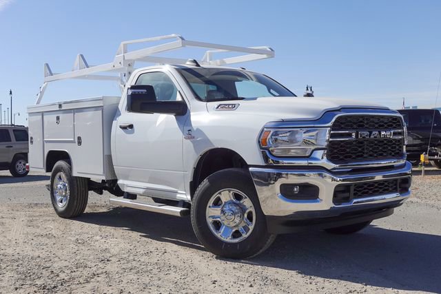 New 2024 RAM 3500 Tradesman w/ Chrome Appearance Group image 5