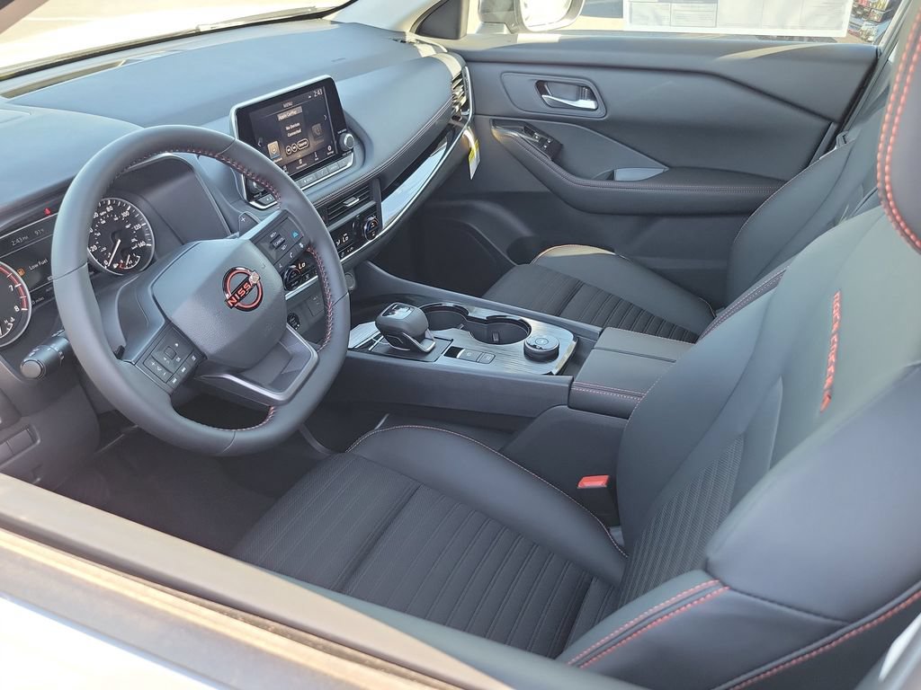 New 2026 Nissan Rogue SV AWD/4WD image 8