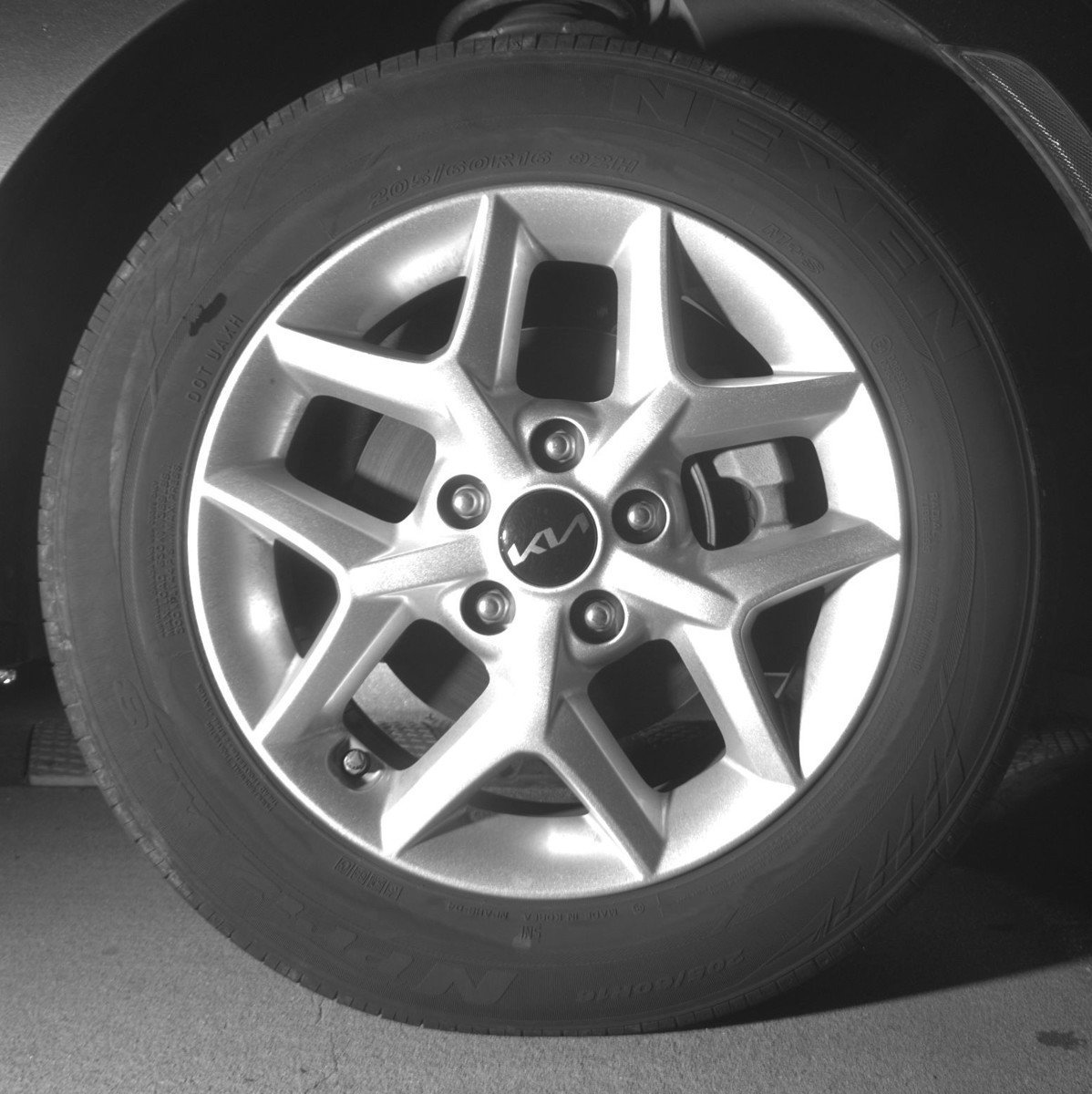 Used 2025 Kia Soul LX w/ LX Technology Package image 13