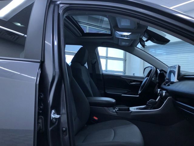 Certified 2025 Toyota RAV4 XLE w/ Convenience Package image 22