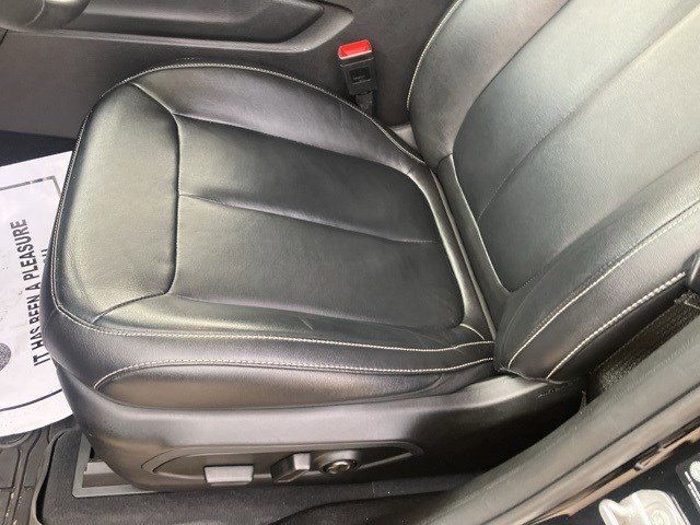 Used 2023 Jeep Grand Cherokee Limited image 11