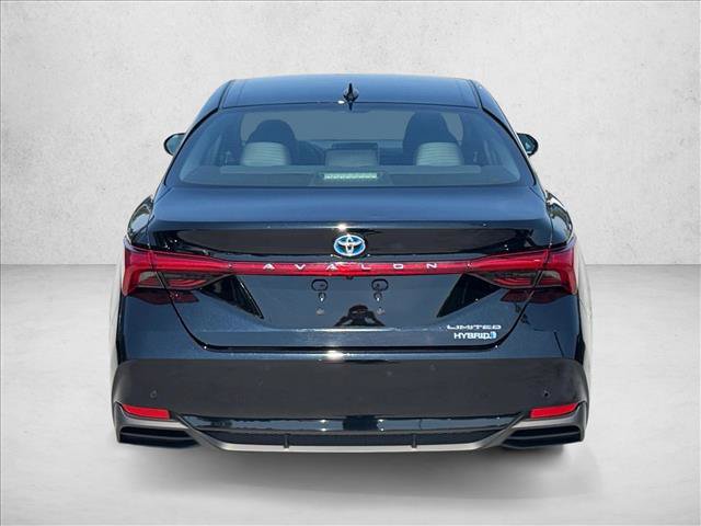Used 2022 Toyota Avalon Limited w/ Advanced Safety Package FWD image 7