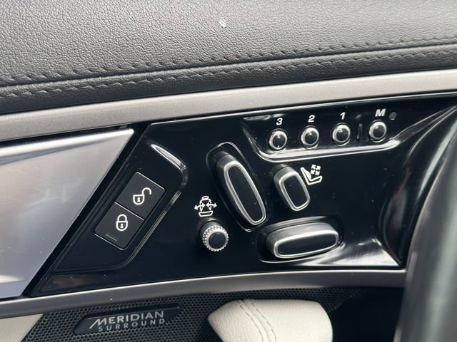 Used 2016 Jaguar F-TYPE Convertible RWD image 16