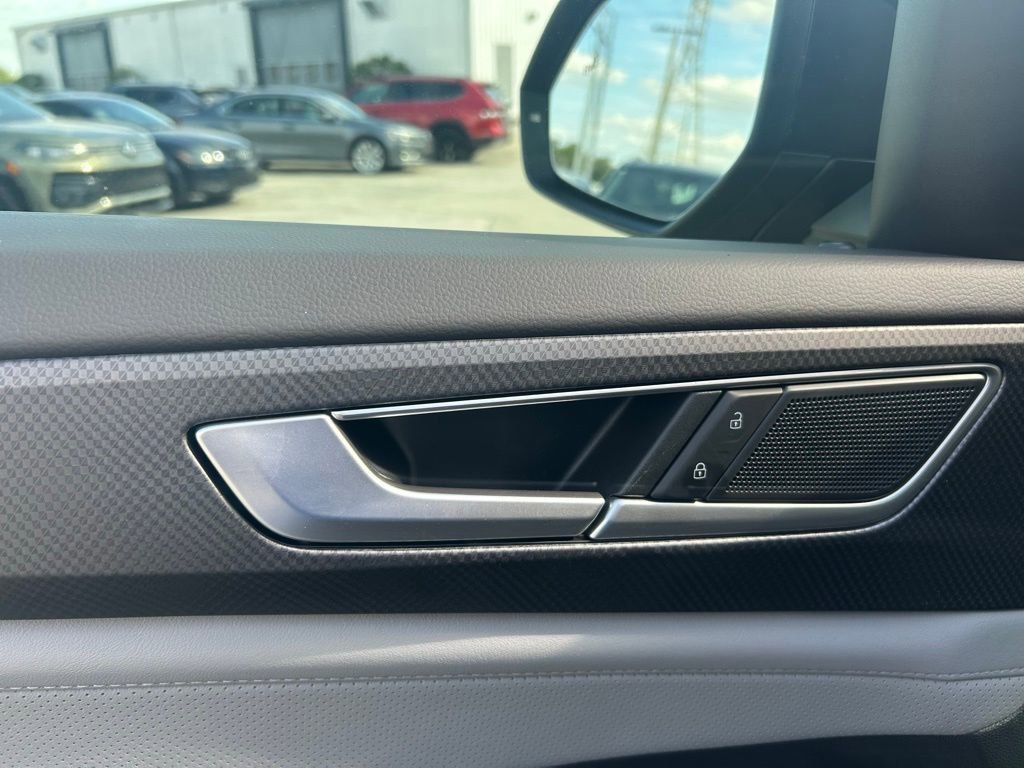 Used 2026 Volkswagen Atlas Peak Edition AWD/4WD image 57