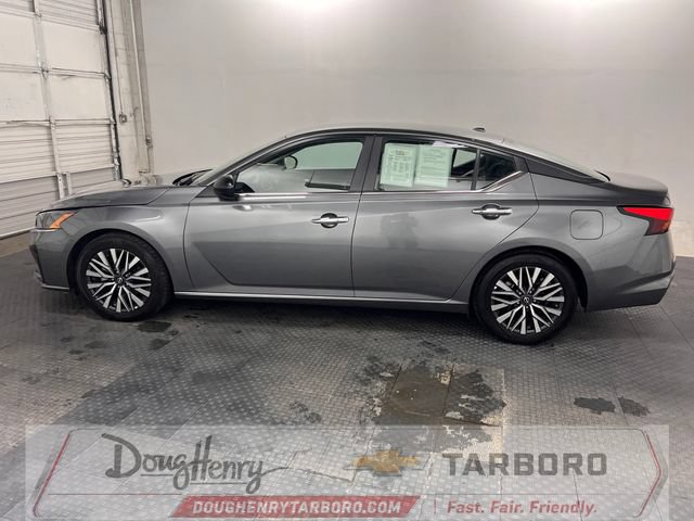 Used 2025 Nissan Altima 2.5 SV FWD image 5