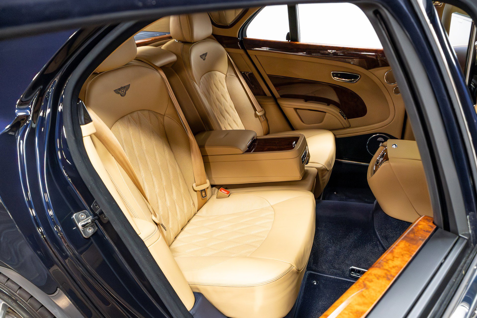 Used 2017 Bentley Mulsanne image 30