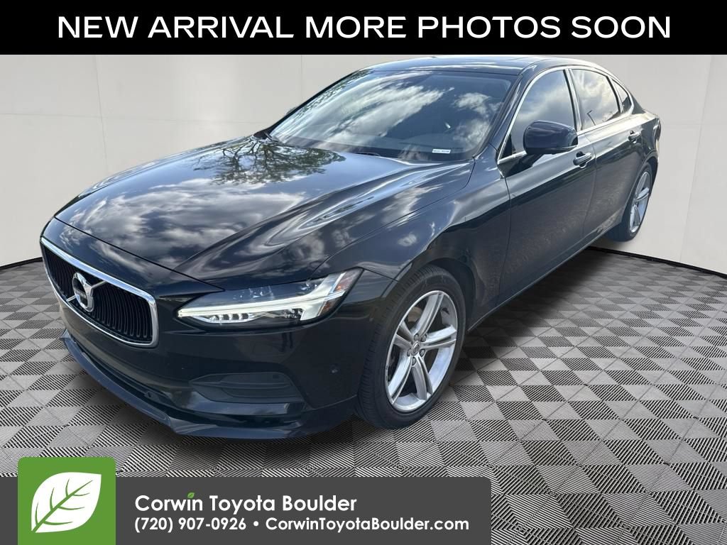 Used 2018 Volvo S90 T5 Momentum w/ Convenience Package FWD image 3