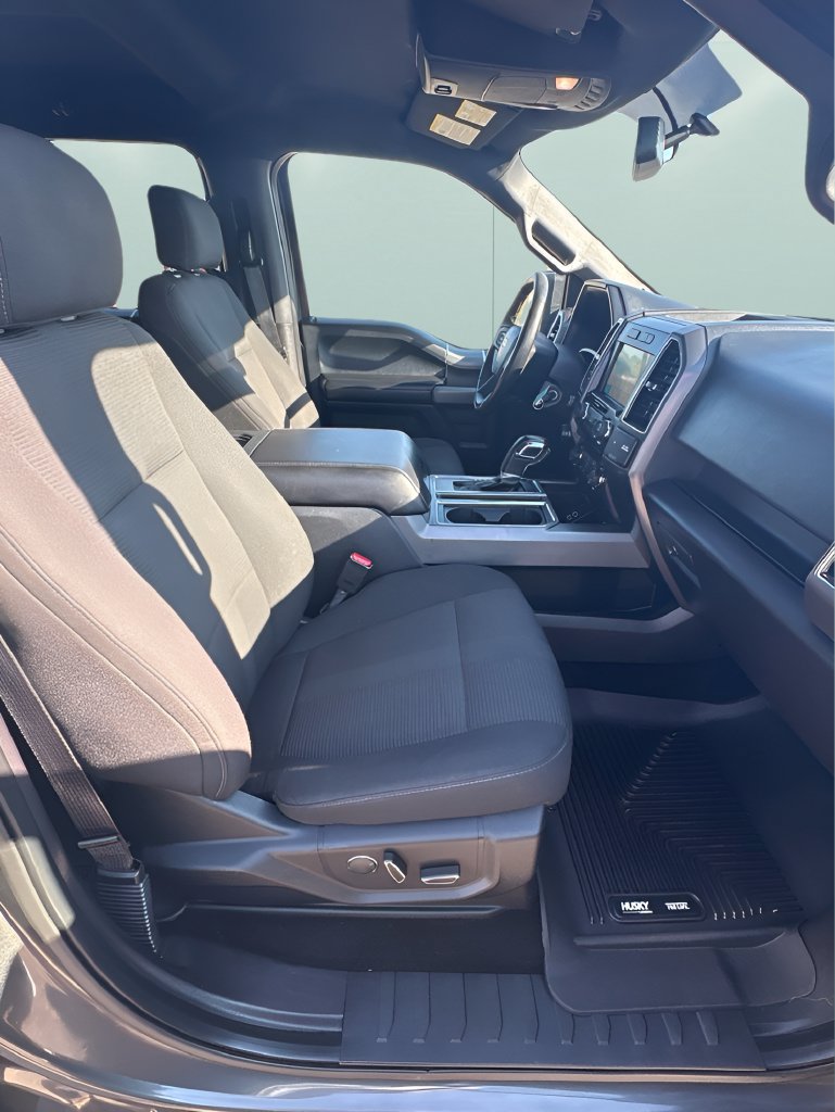 Used 2017 Ford F150 XLT w/ Equipment Group 302A Luxury AWD/4WD image 20